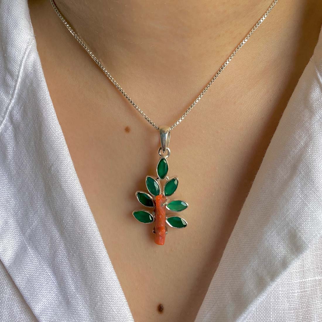 Red Coral / Green Onyx Pendant-(COR-P-95)